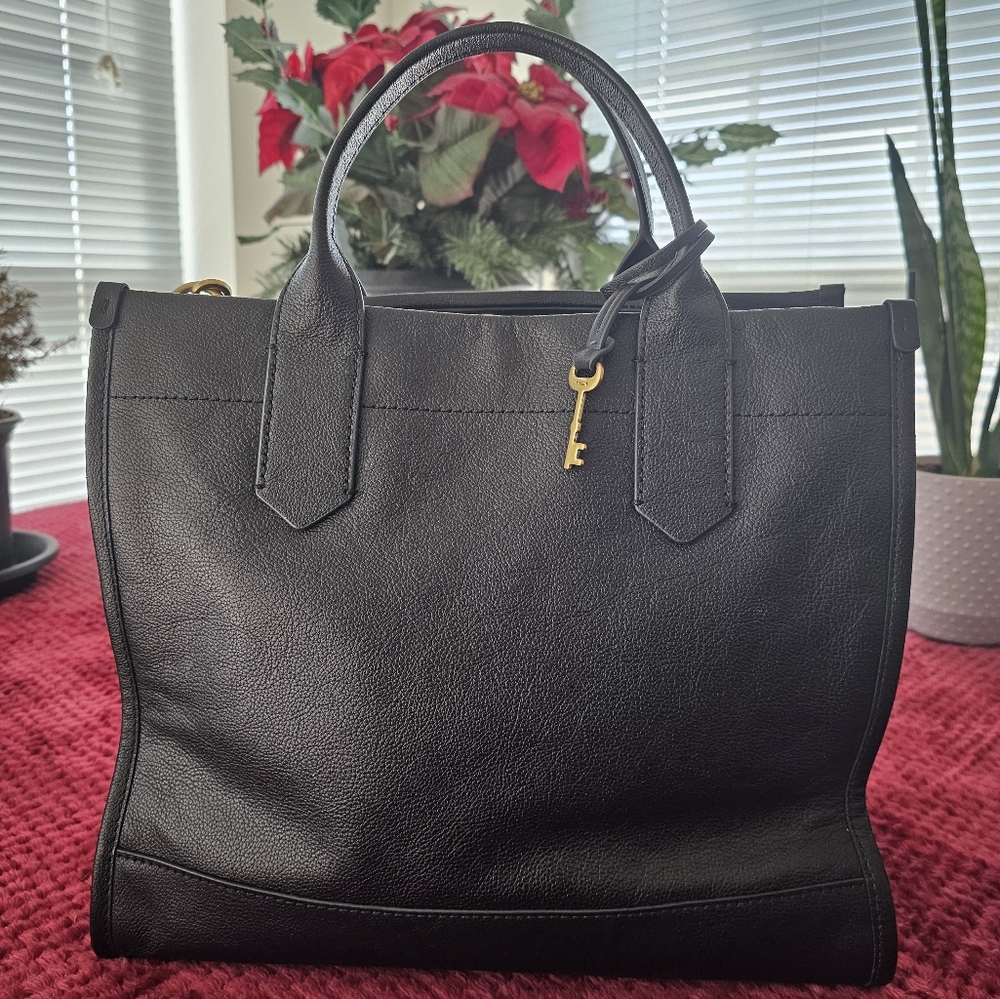 Fossil Kyler Tote (Black Leather)